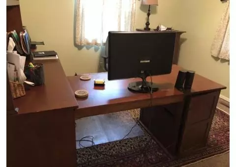 Computer Desk and Hutch